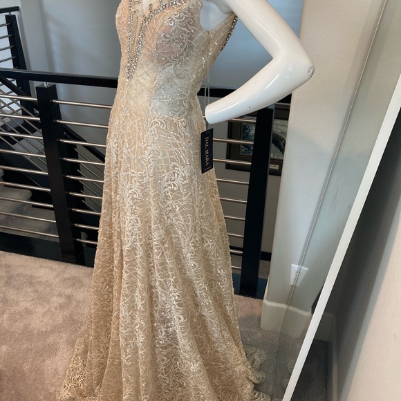 New elegant long dress - Picture 4 of 12